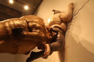 Bull-Fart-Sculpture-05